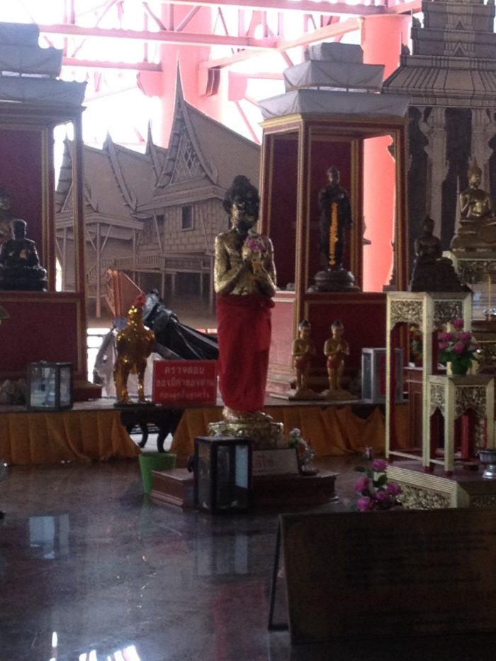 Statue of Ai Khai at Wat Chedi